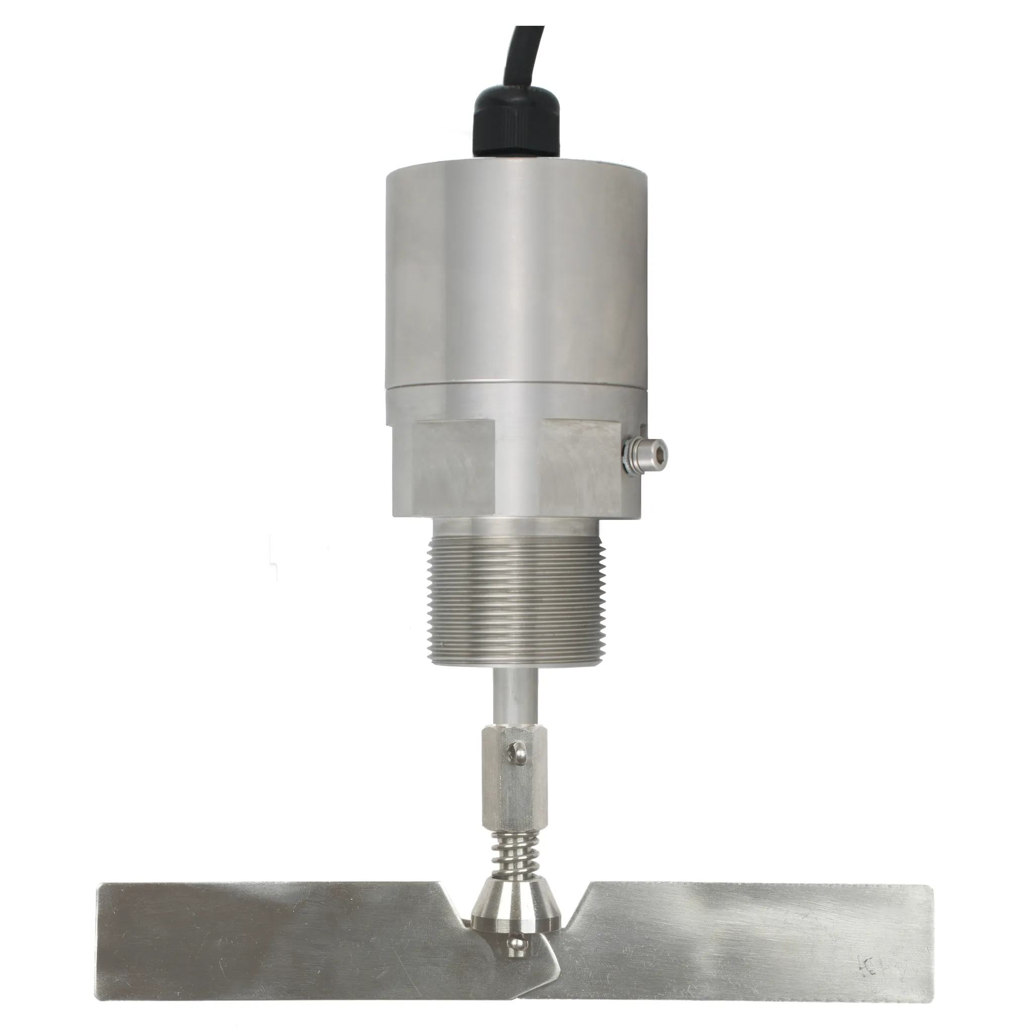 Механический ротационный датчик предельного уровня сыпучих материалов в корпусе из нерж. стали, -50 +80 С, Рmax=10 bar, 24 VDC, IP66, вибростойкость до 29g, лопасть складная двусторонняя 28х200 мм, нерж. сталь, скорость вращения 15 об/мин, соединение- рез